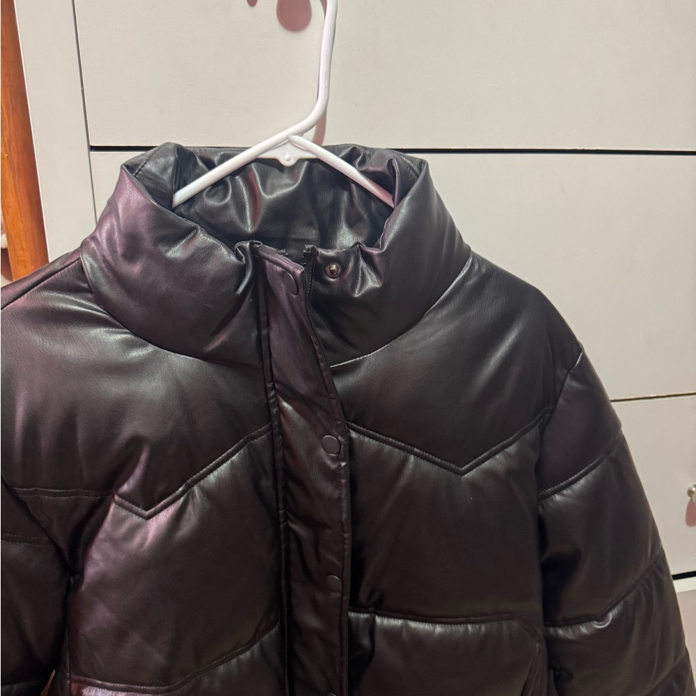 Women's Black Puffer Jacket